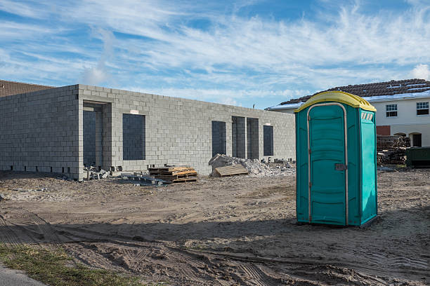 Best Portable bathroom rental  in Candlewick Lake, IL